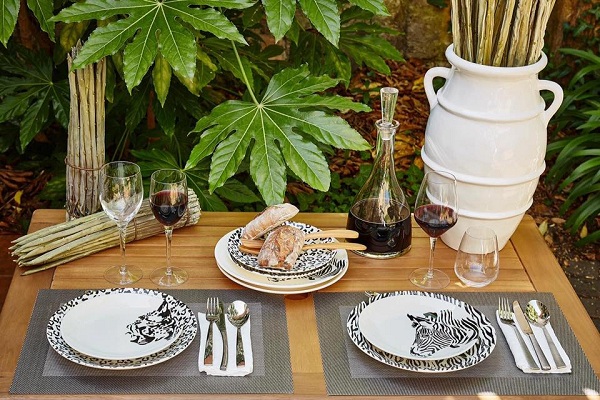 Geneviève Lethu Geneviève Lethu