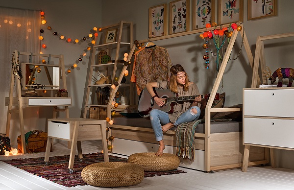 File dans ta chambre